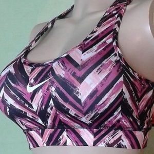 NIKE DRI FIT SET! SEXY PRINT LADIES! LAST ONE😍